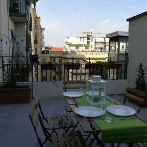 Con Grande Terrazzo In Via Lomellina - Lome 527 , Milán Italia