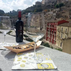 Aquila Sveva Domus , Ragusa Italy